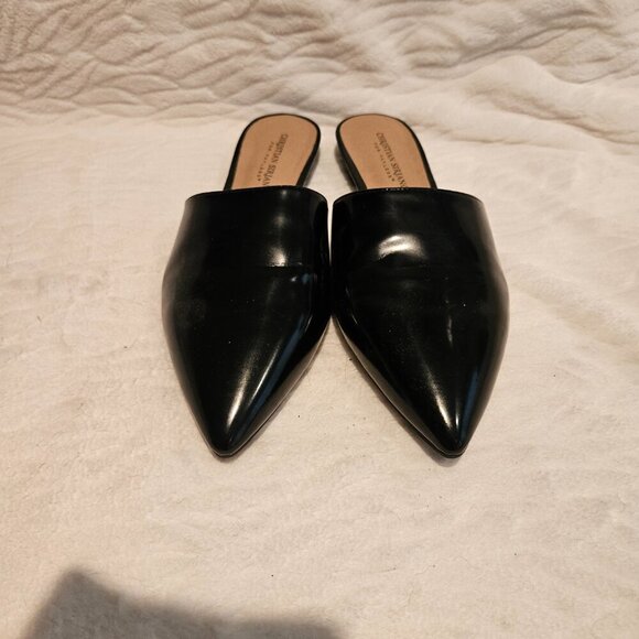 Shoes - Picture 1 of 3